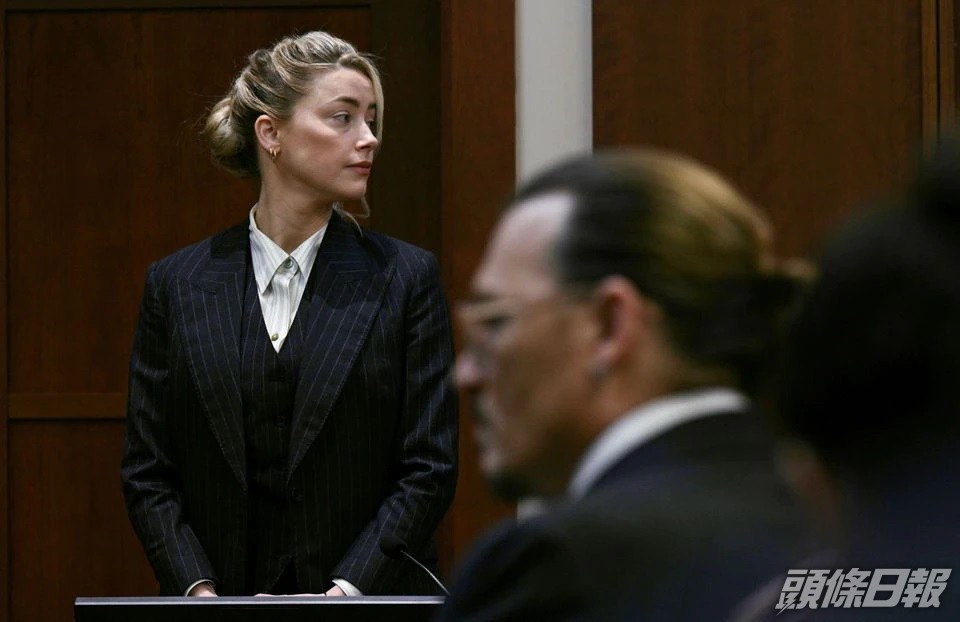 安柏當時提交的文件，指尊尼服藥治陽痿及疱疹。​